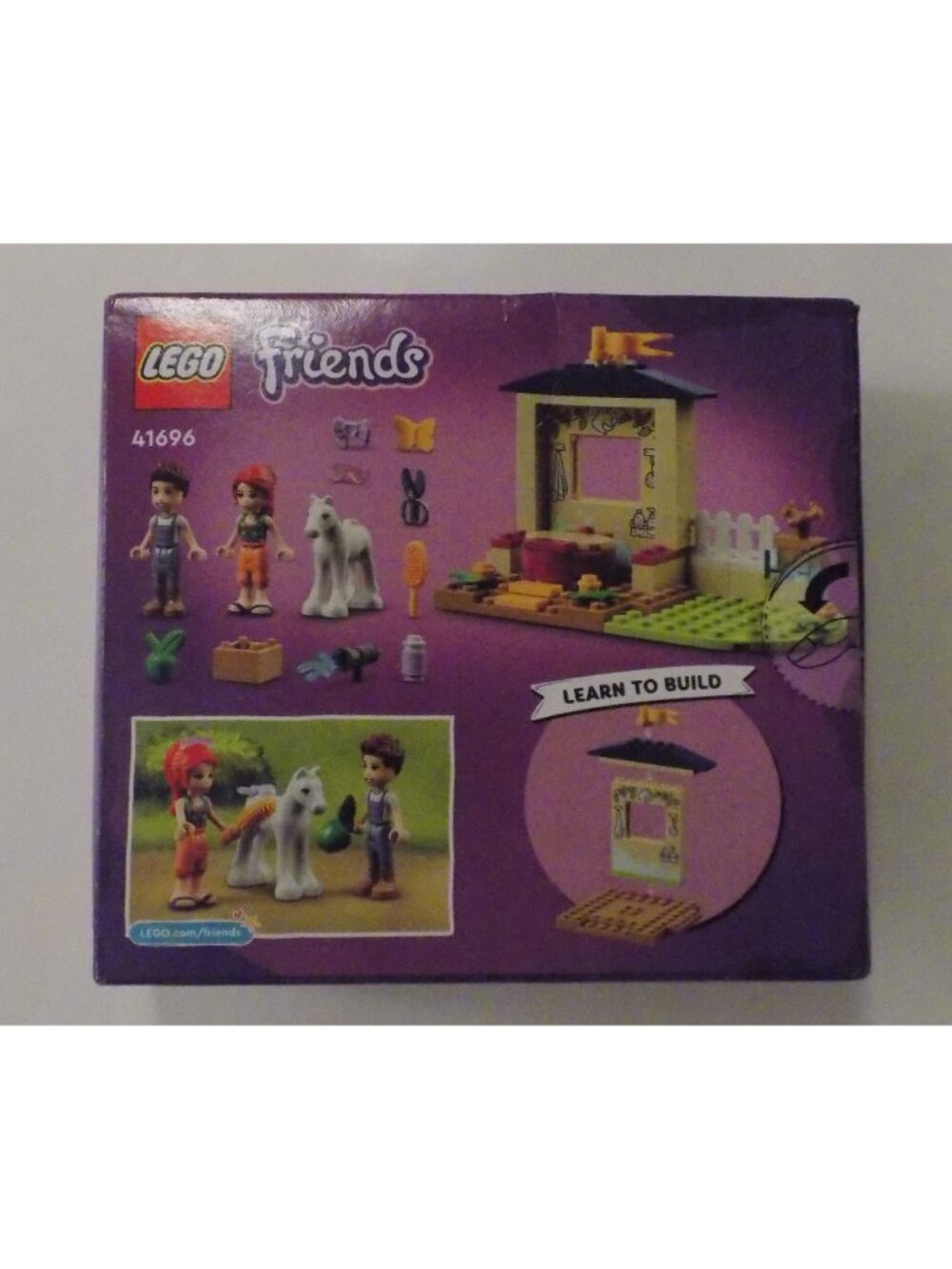 41696 LEGO Friends Pony-Washing Stable - About to Retire - Picture 2 of 7